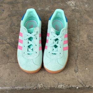 Adidas Kids Sneakers in Mint and Pink